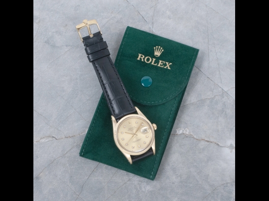 Ролекс (Rolex) Date 34 14kt Gold Watch Champagne Diamonds Dial 15037